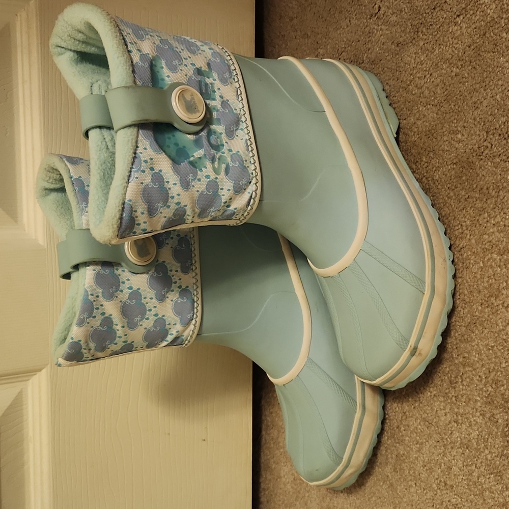 Sorel rain boots